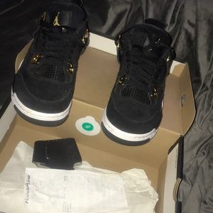 Air Jordan 4 Retro BG size 6Y